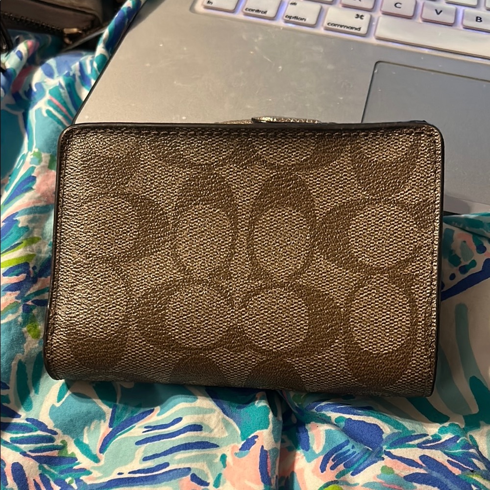 Coach Signature Brown Wallet - Picture 2 of 4